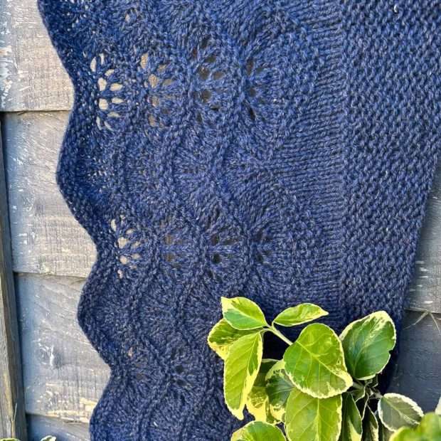 Elowen Lace and Garter Stitch Shawl - Project Kit - Image 4